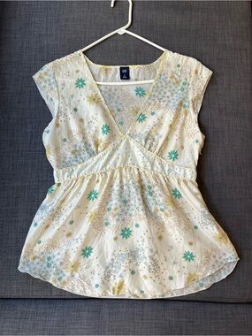 Vintage GAP blouse Y2K 100% silk Floral blue yellow cream
